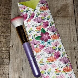 Slmissglam MO3 Stippling Brush from Macaron Collection
